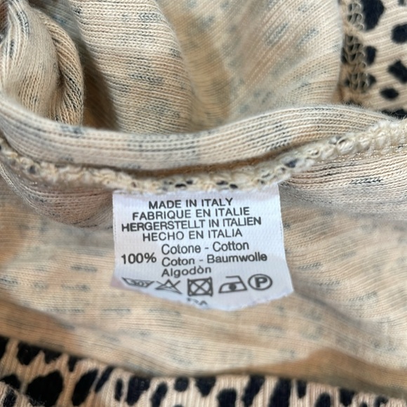 Brandy Melville Crop Top Long Sleeve Mock Turtleneck Black Tan Animal Print EUC - Picture 8 of 8